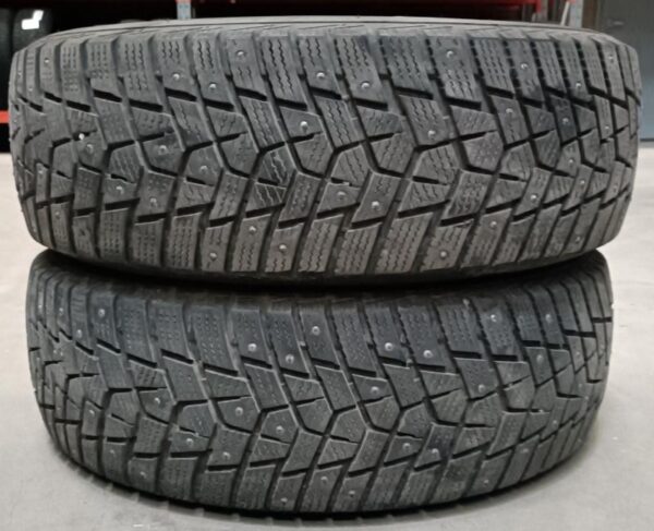 Kasutatud Hankook (6mm) 215/65R16 Naast