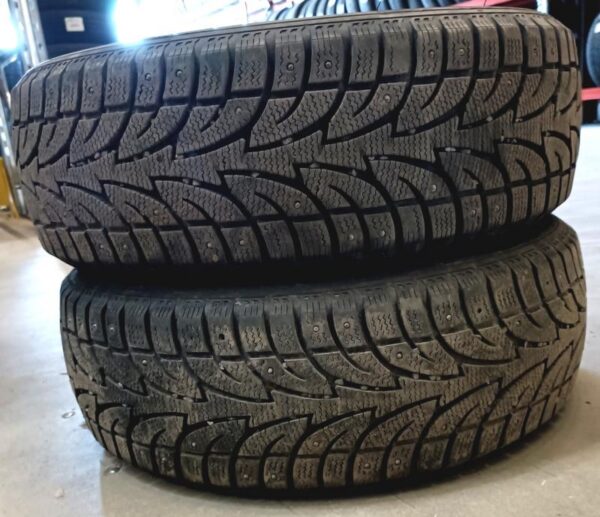 Kasutatud Sailun (4mm) 215/65R16 Naast