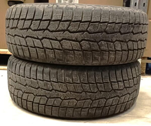 Kasutatud Toyo (5mm) 205/60R16 Lamell
