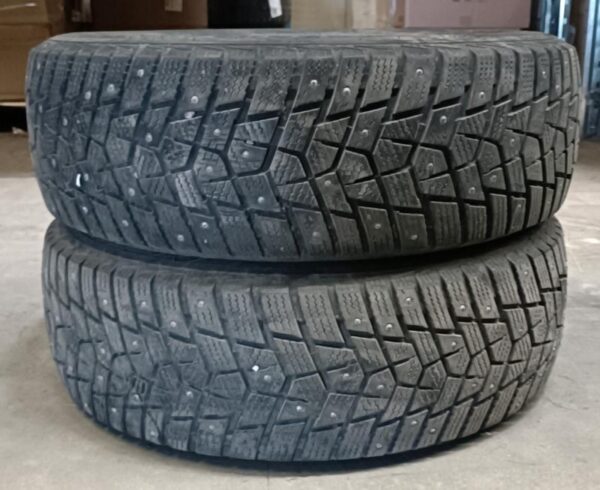 Kasutatud Hankook (7mm) 215/65R16 Naast